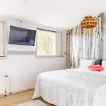 Big 4 Bedroom House With Sauna By The Sea 샬레 *