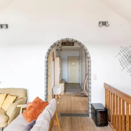 Big 4 Bedroom House With Sauna By The Sea *