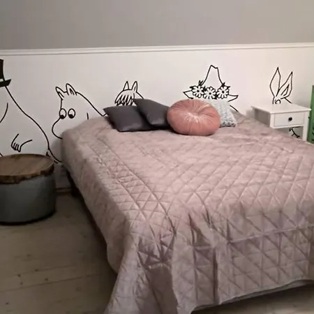 Big 4 Bedroom House With Sauna By The Sea シャレー *