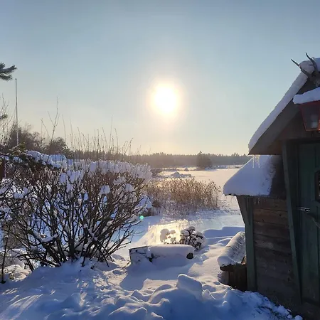 シャレー Big 4 Bedroom House With Sauna By The Sea ヴァーサ