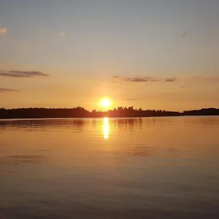 Big 4 Bedroom House With Sauna By The Sea シャレー *