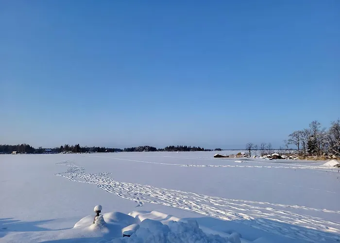 Big 4 Bedroom House With Sauna By The Sea *